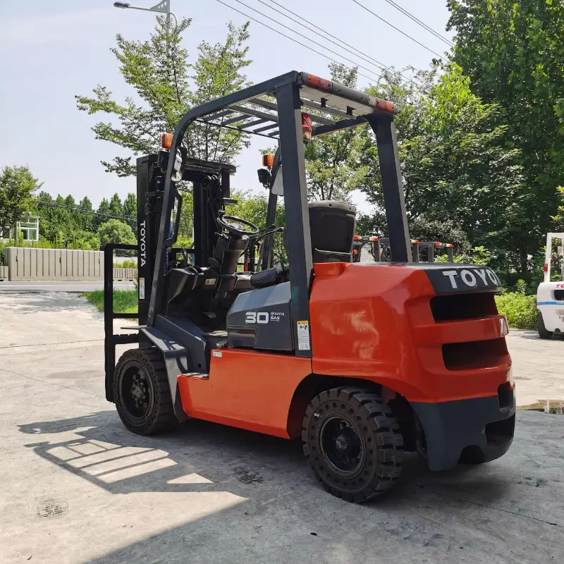 Used Toyota 3 Ton Diesel Forklift, Solid Tires Warehouse Material Handling Forklift